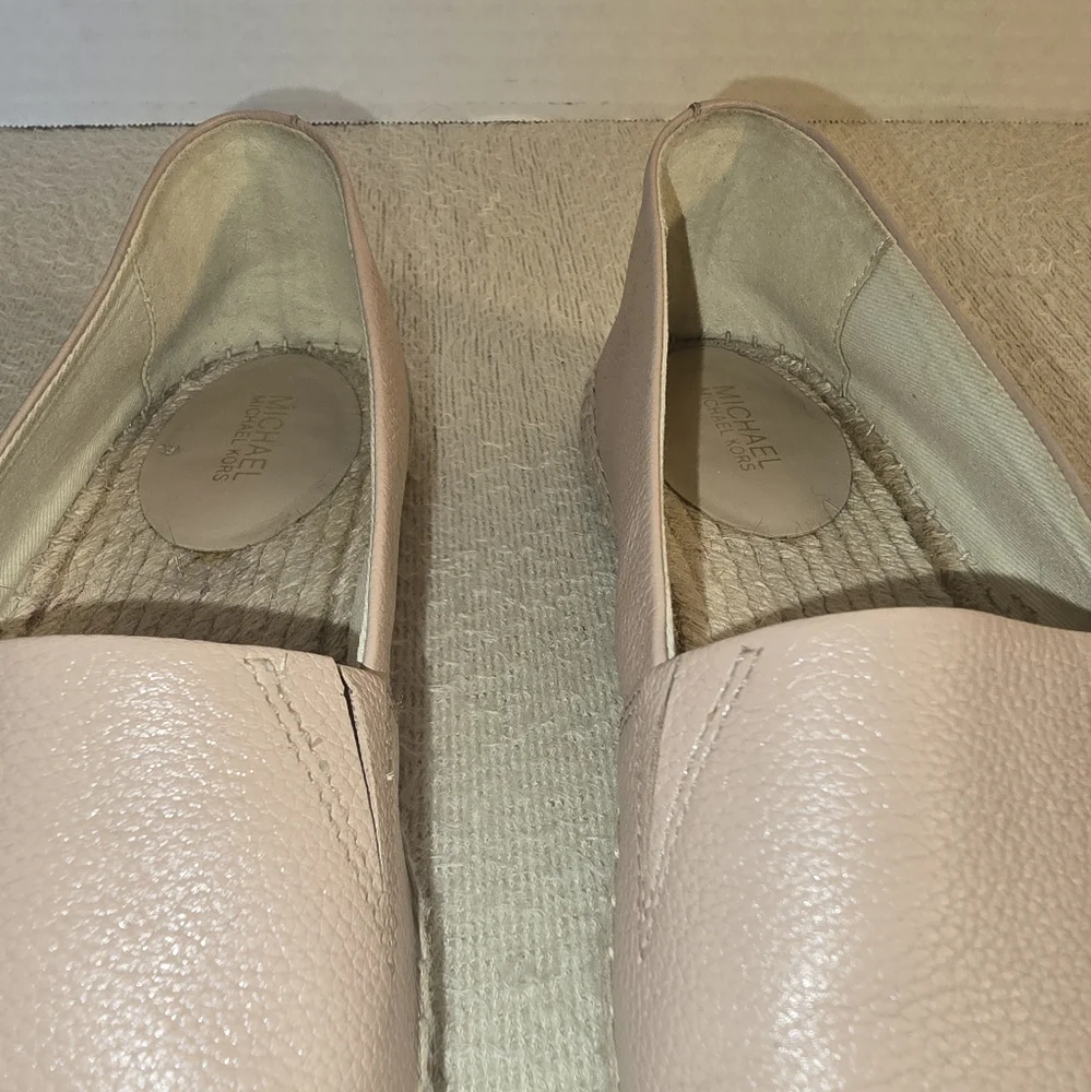 Michael Kors Kendrick Beige and Black Espadrilles size 6